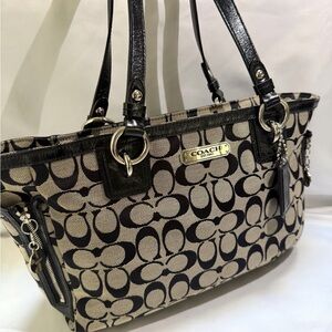 Coach Signature Jacquard Tote Bag in Khaki/Black
